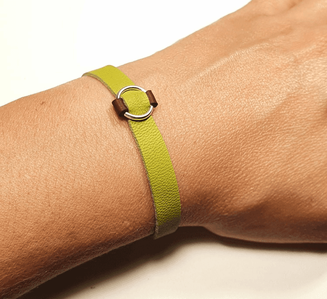  Bracelet en cuir avec vert anis et marron